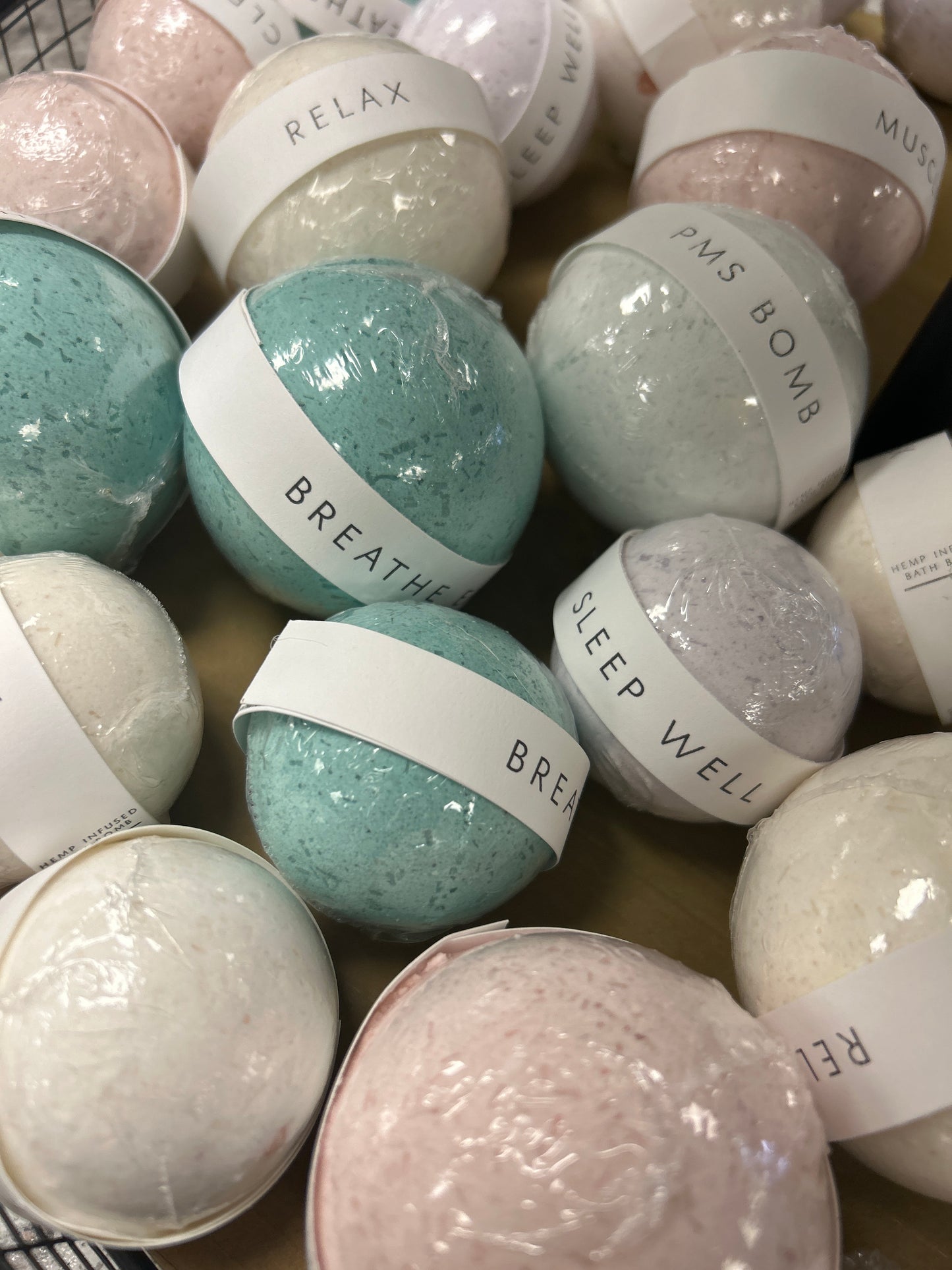 Unwind your mind bath bombs